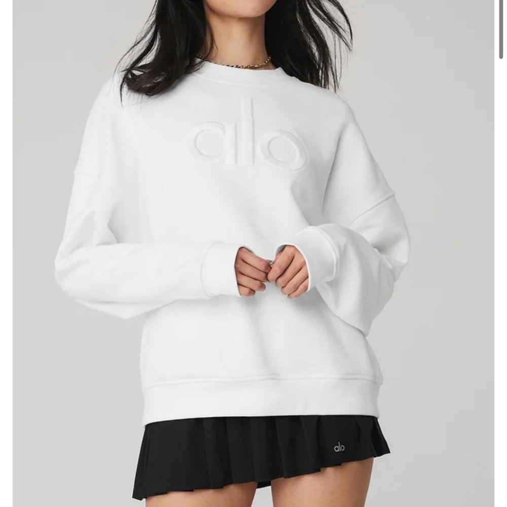 alo Yoga renown heavy weight emblem crew neck pullover